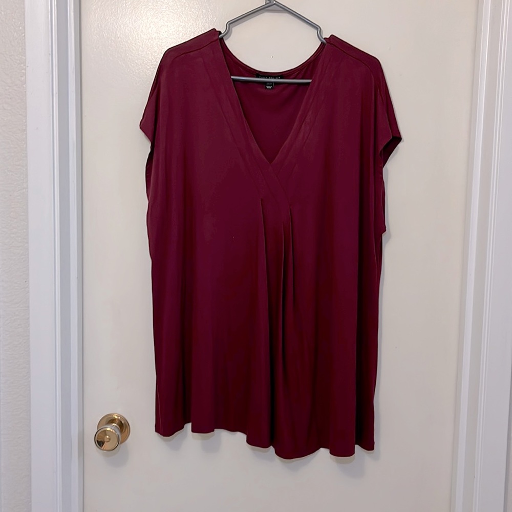 Lane Bryant pleated v-neck blouse size 22/24